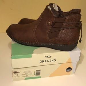NEW!!  Earth Origins leather boots Sz 10